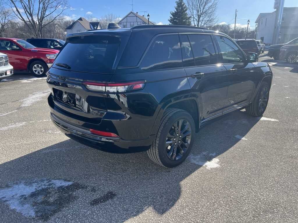 2026 Jeep Grand Cherokee GRAND CHEROKEE LIMITED RESERVE 4X4