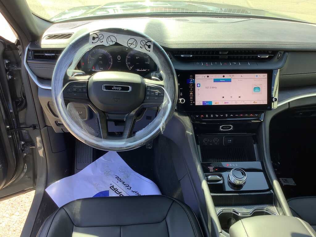 2027 Jeep Grand Cherokee Limited