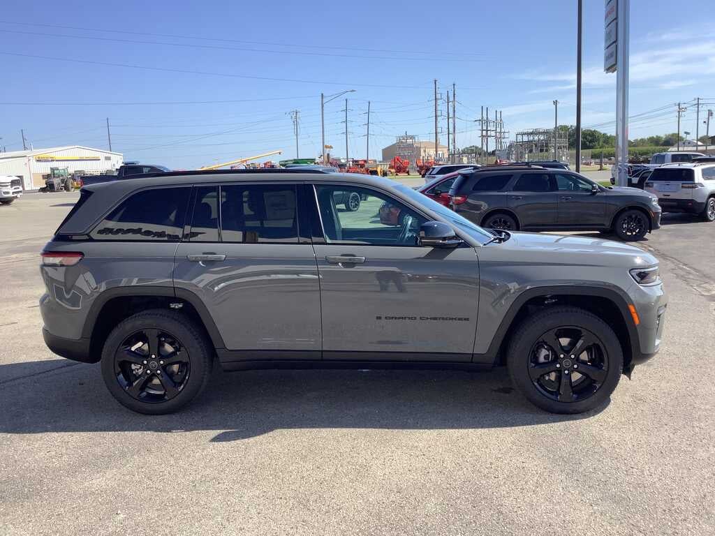 2027 Jeep Grand Cherokee Limited