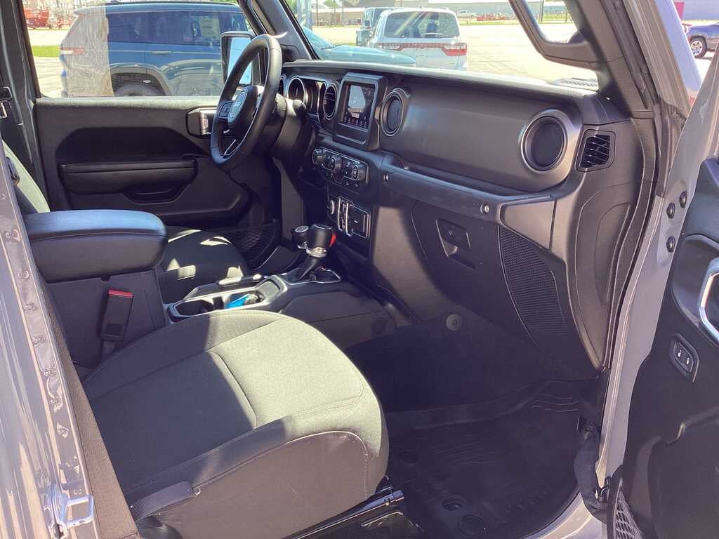 2023 Jeep Gladiator Willys 4x4
