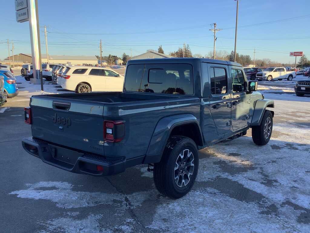 2026 Jeep Gladiator Sport photo 3