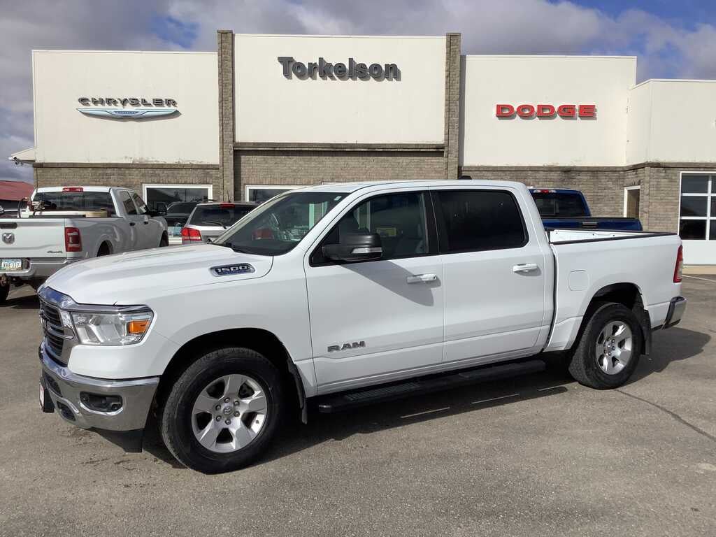 2021 RAM 1500 Big Horn Crew Cab 4x4 5'7' Box