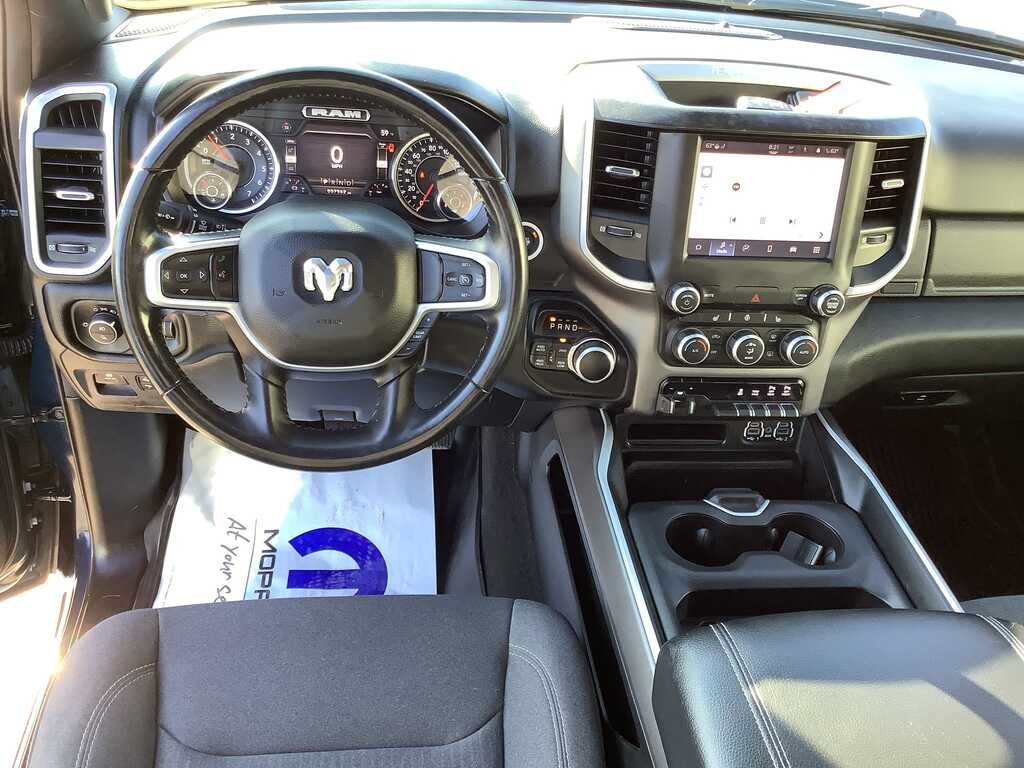 2022 RAM 1500 Big Horn Quad Cab 4x4 6'4' Box