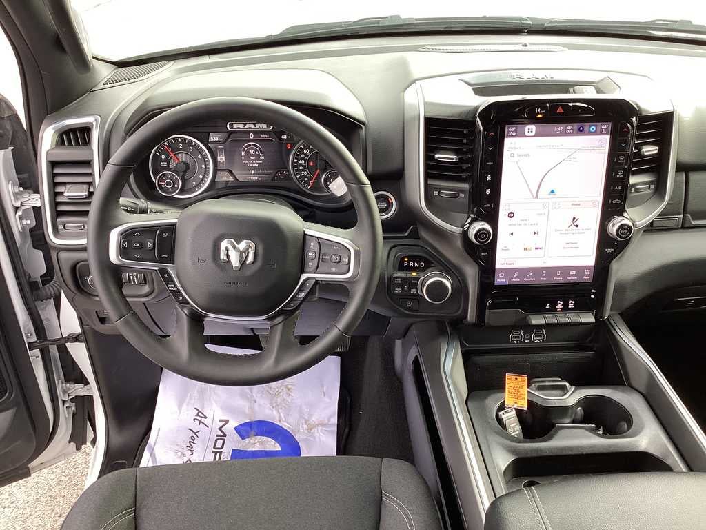 2025 RAM 1500 Big Horn Crew Cab 4x4 5'7' Box