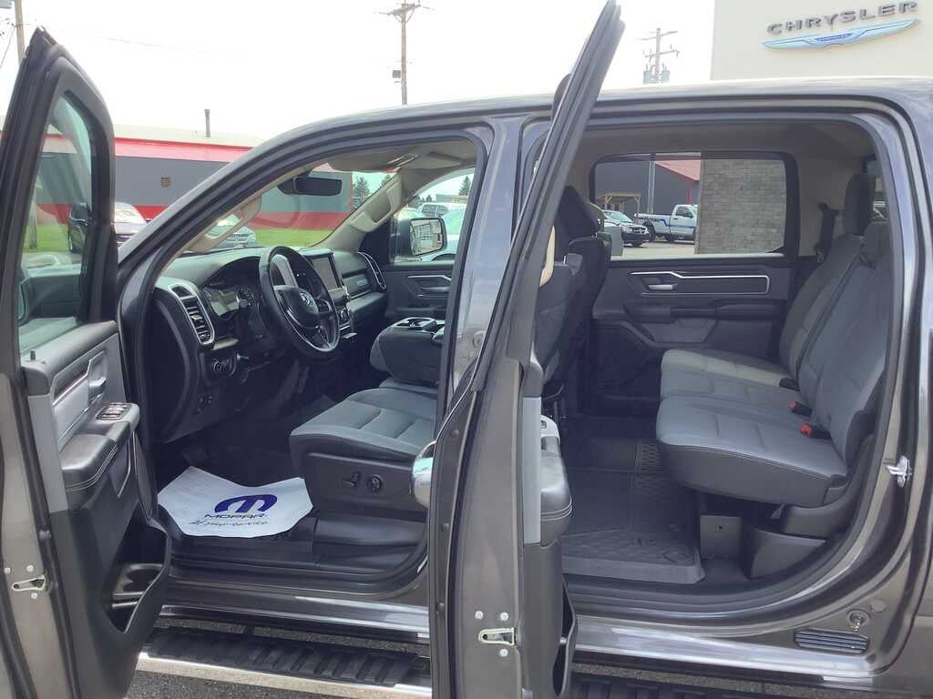 2019 RAM 1500 Crew Cab Big Horn 4x4