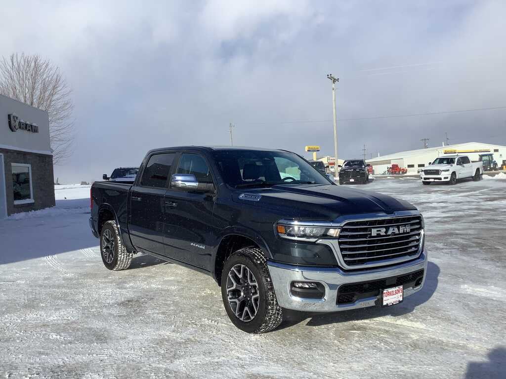 2026 RAM Ram 1500 RAM 1500 LARAMIE CREW CAB 4X4 5'7' BOX