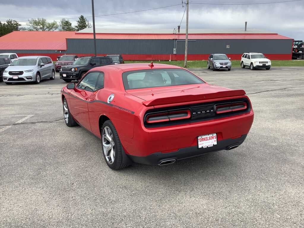 2015 Dodge Challenger SXT Plus
