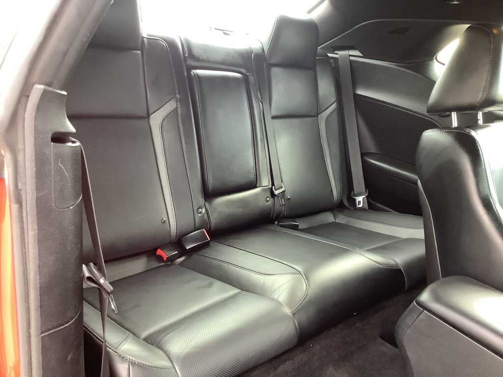 2015 Dodge Challenger SXT Plus