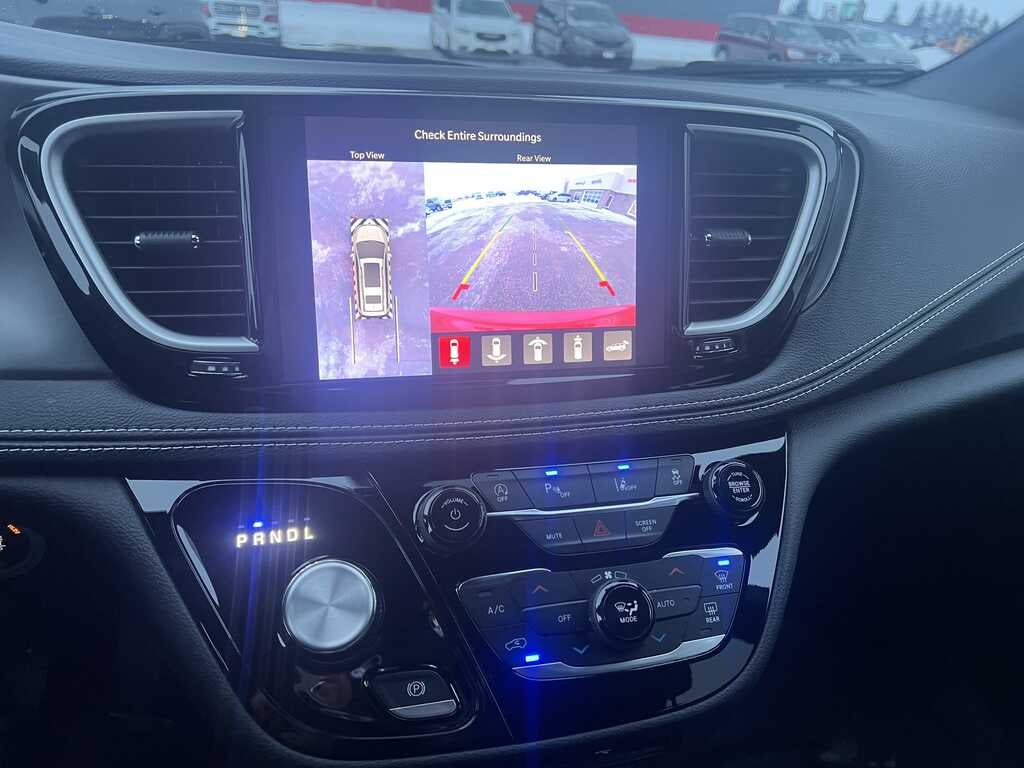 2026 Chrysler Pacifica PACIFICA SELECT