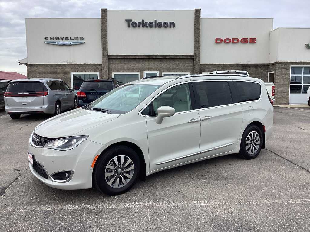 2020 Chrysler Pacifica Touring L Plus