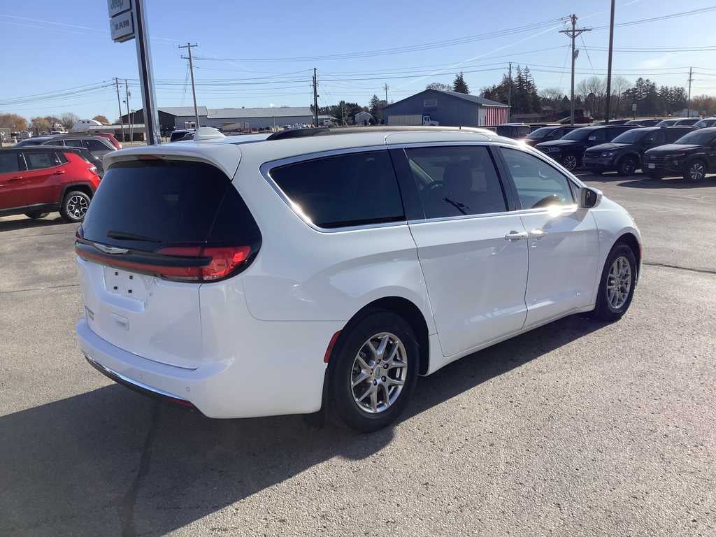 2021 Chrysler Pacifica Touring