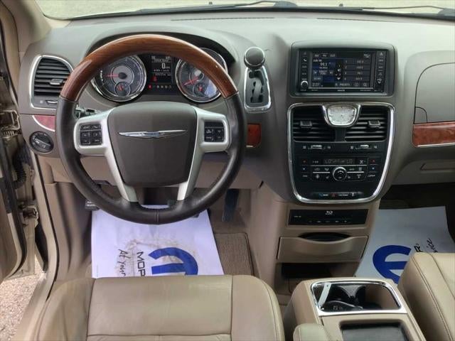 2014 Chrysler Town & Country Limited