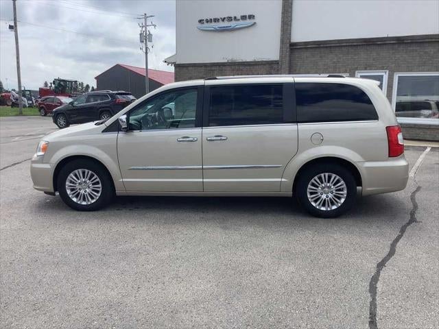2014 Chrysler Town & Country Limited