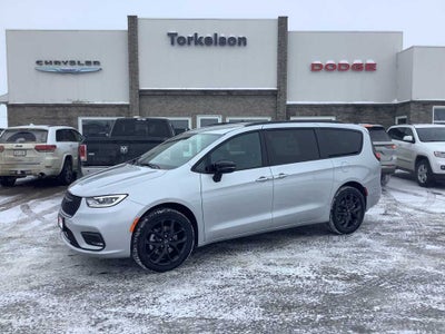 2026 Chrysler Pacifica PACIFICA SELECT AWD