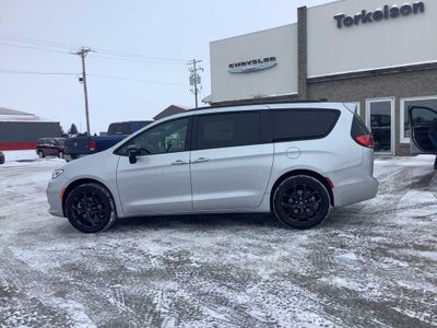 2026 Chrysler Pacifica PACIFICA SELECT AWD