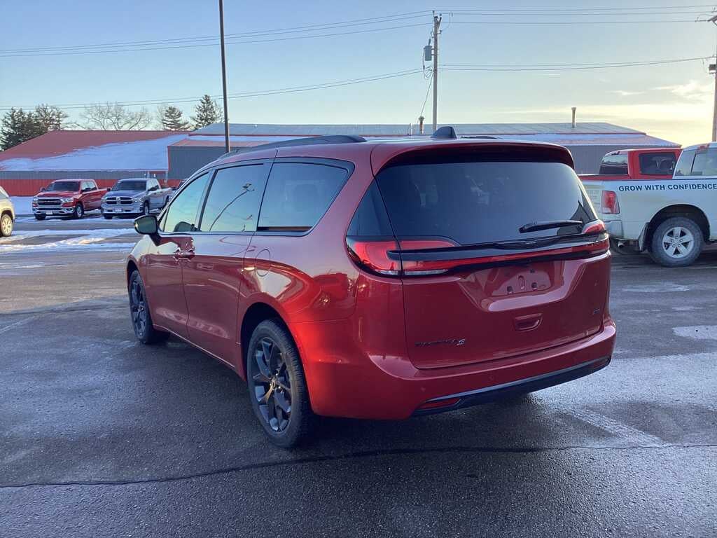 2026 Chrysler Pacifica PACIFICA SELECT AWD