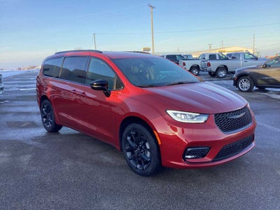 2026 Chrysler Pacifica PACIFICA SELECT AWD