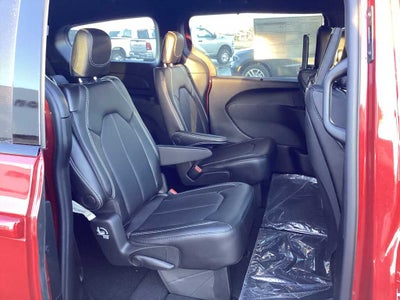 2026 Chrysler Pacifica PACIFICA SELECT AWD