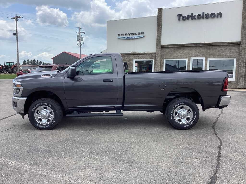 2026 RAM Ram 2500 RAM 2500 TRADESMAN REGULAR CAB 4X4 8' BOX