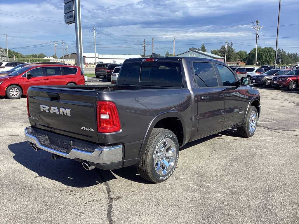 2026 RAM 1500 RAM 1500 BIG HORN CREW CAB 4X4 5'7' BOX