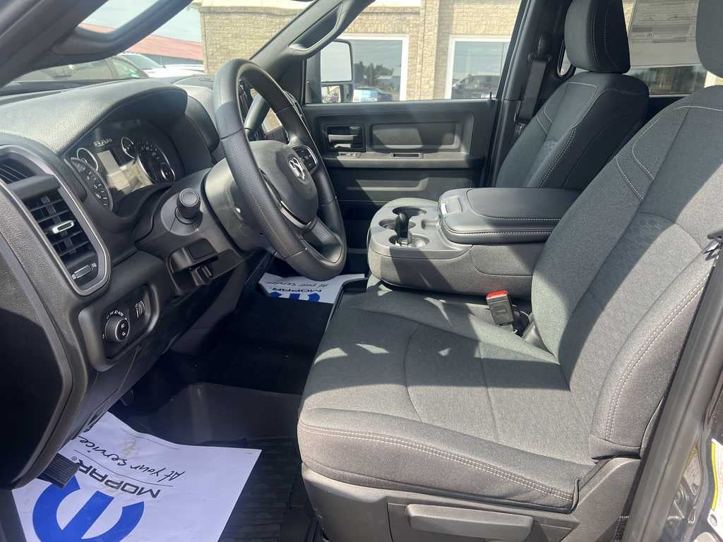 2026 RAM Ram 2500 RAM 2500 WARLOCK CREW CAB 4X4 6'4' BOX