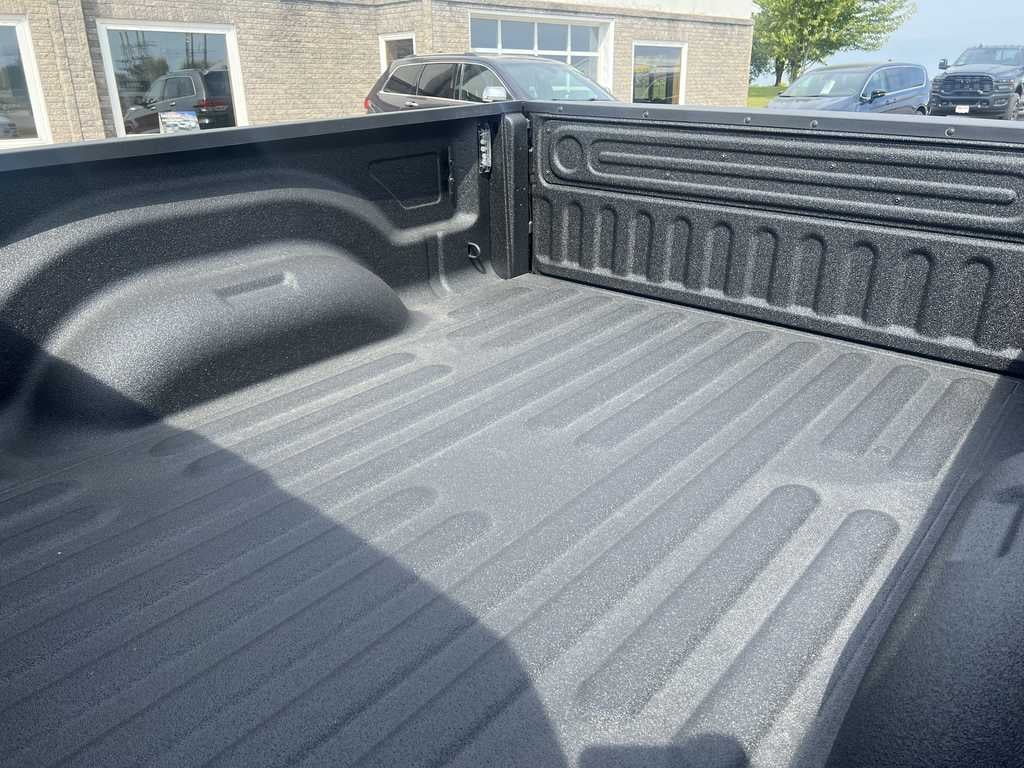 2026 RAM Ram 2500 RAM 2500 WARLOCK CREW CAB 4X4 6'4' BOX