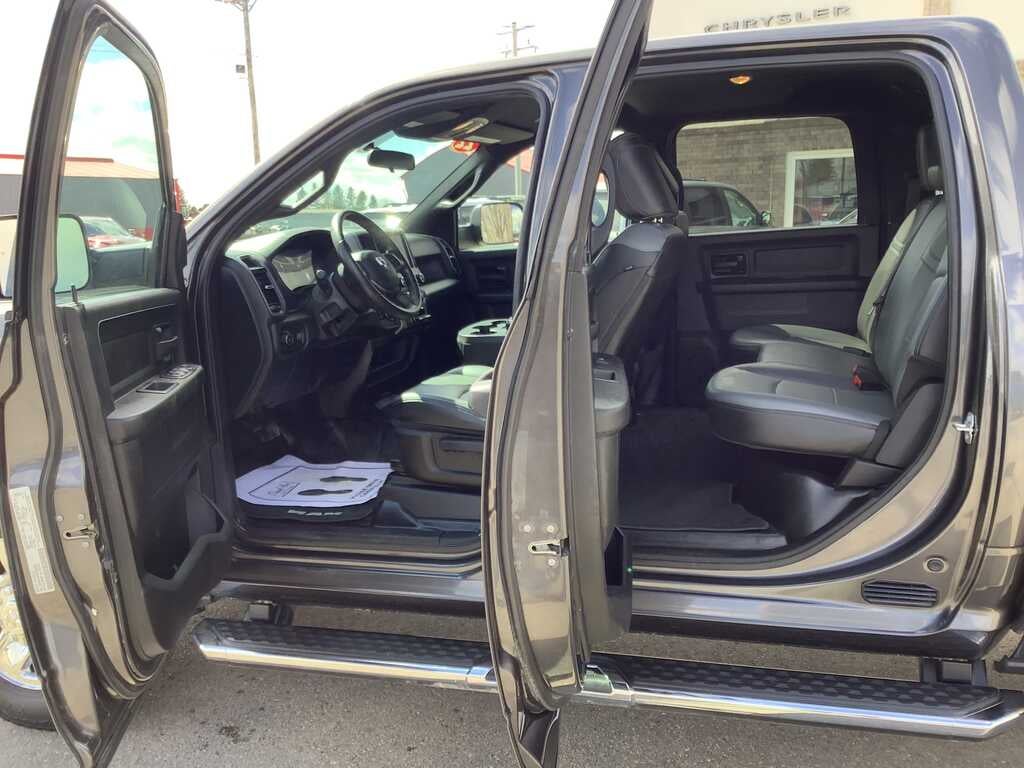 2022 RAM 2500 Crew Cab Tradesman 4x4 8' Box