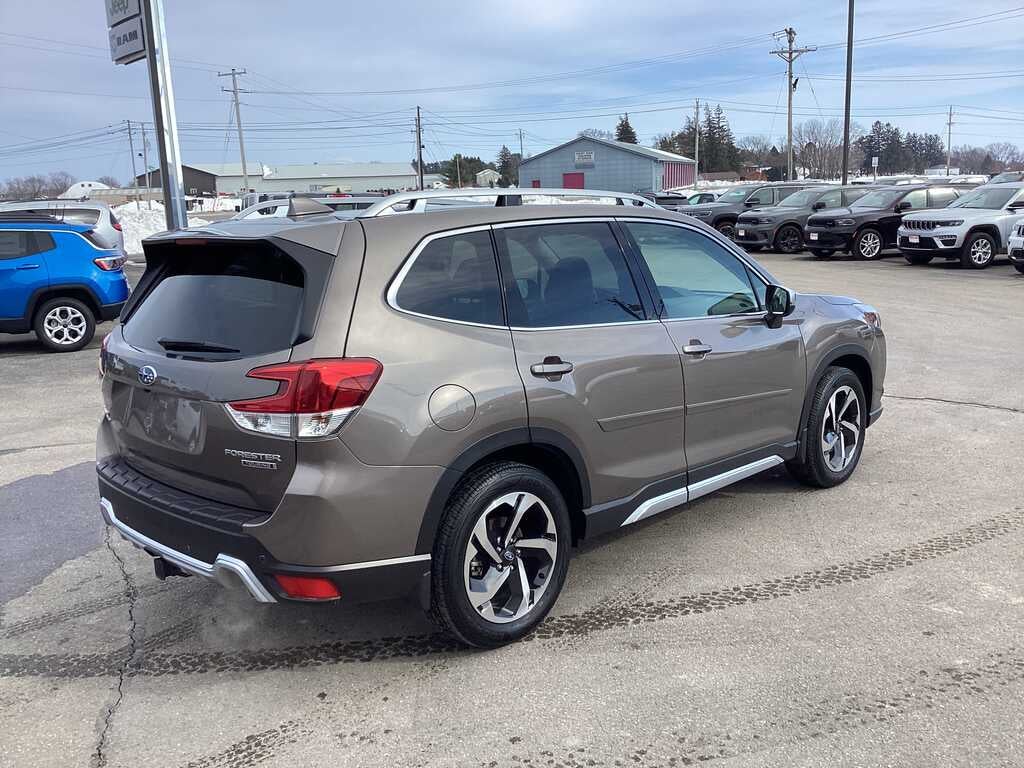2023 Subaru Forester Touring