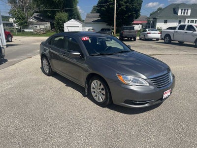 2013 Chrysler 200 LX