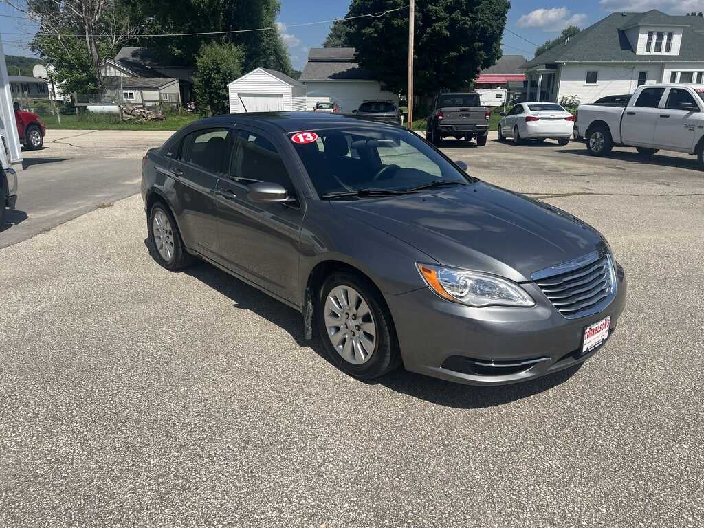 2013 Chrysler 200 LX
