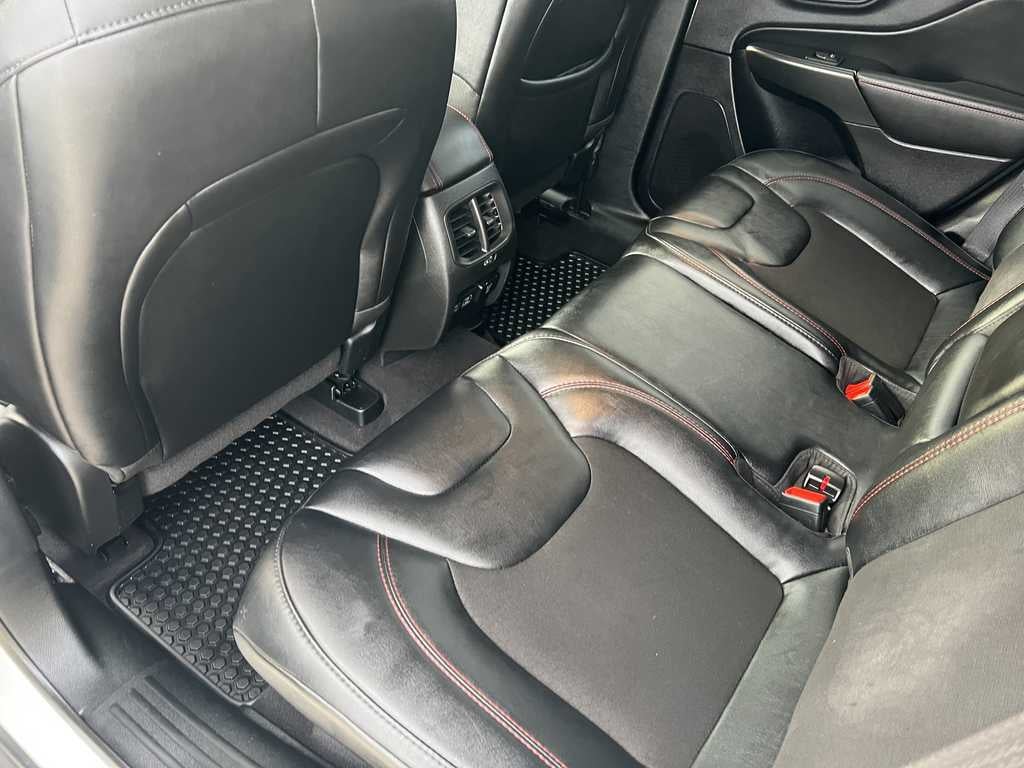 2023 Jeep Cherokee Trailhawk 4x4