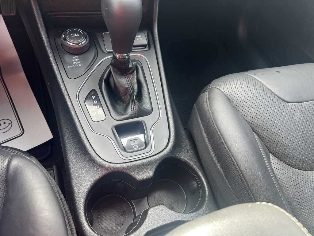 2021 Jeep Cherokee Latitude Lux 4x4