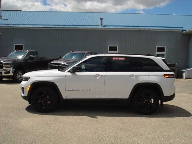 2022 Jeep Grand Cherokee Altitude 4x4