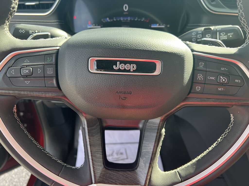 2023 Jeep Grand Cherokee L Limited 4x4