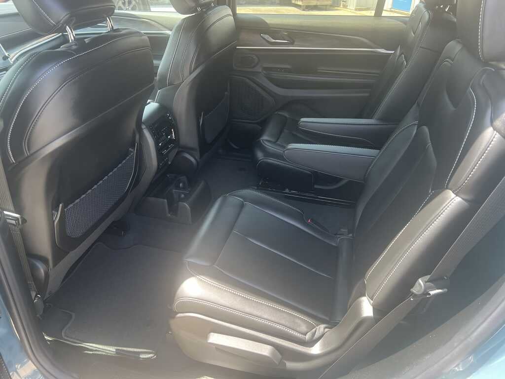 2026 Jeep Grand Cherokee L Limited 4x4
