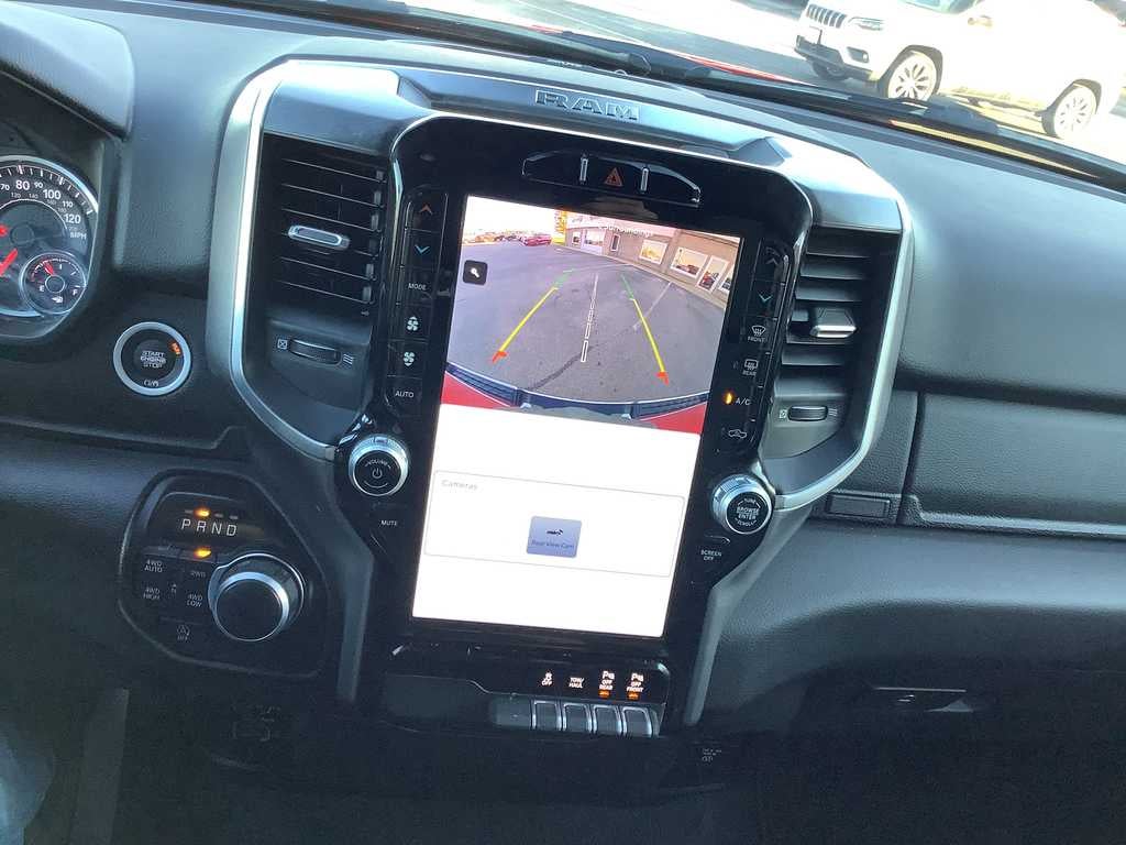 2024 RAM 1500 Big Horn Crew Cab 4x4 5'7' Box