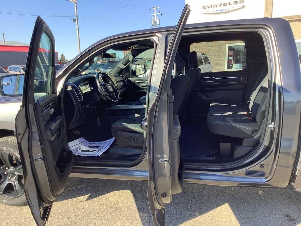 2023 RAM 1500 Big Horn 4x4 Night