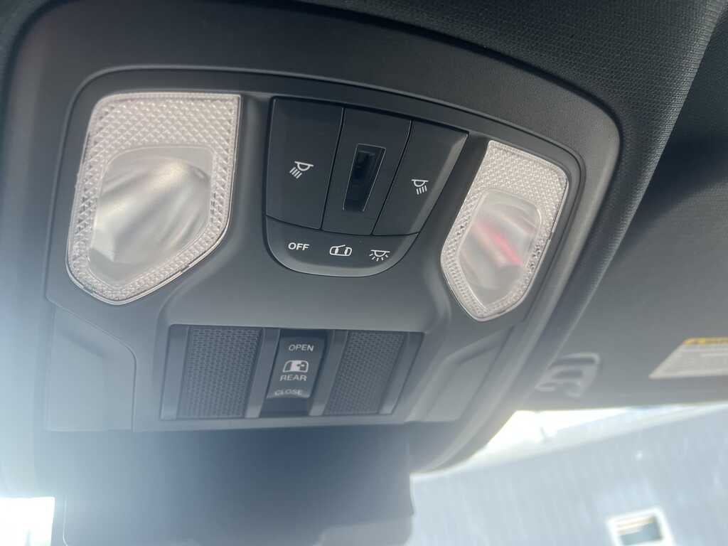 2019 RAM 1500 Big Horn/Lone Star Crew Cab 4x4 5'7' Box