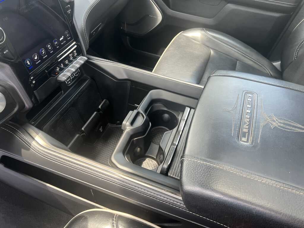 2021 RAM 1500 Limited Crew Cab 4x4 5'7' Box