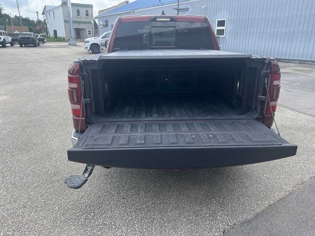2021 RAM 1500 Limited Crew Cab 4x4 5'7' Box