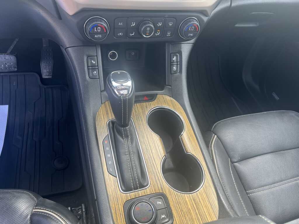 2017 GMC Acadia Denali AWD