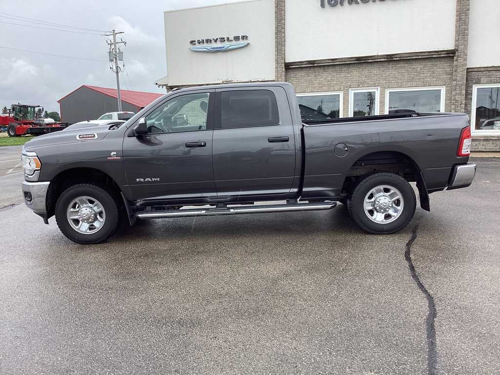 2022 RAM 2500 Big Horn Crew Cab 4x4 6'4' Box