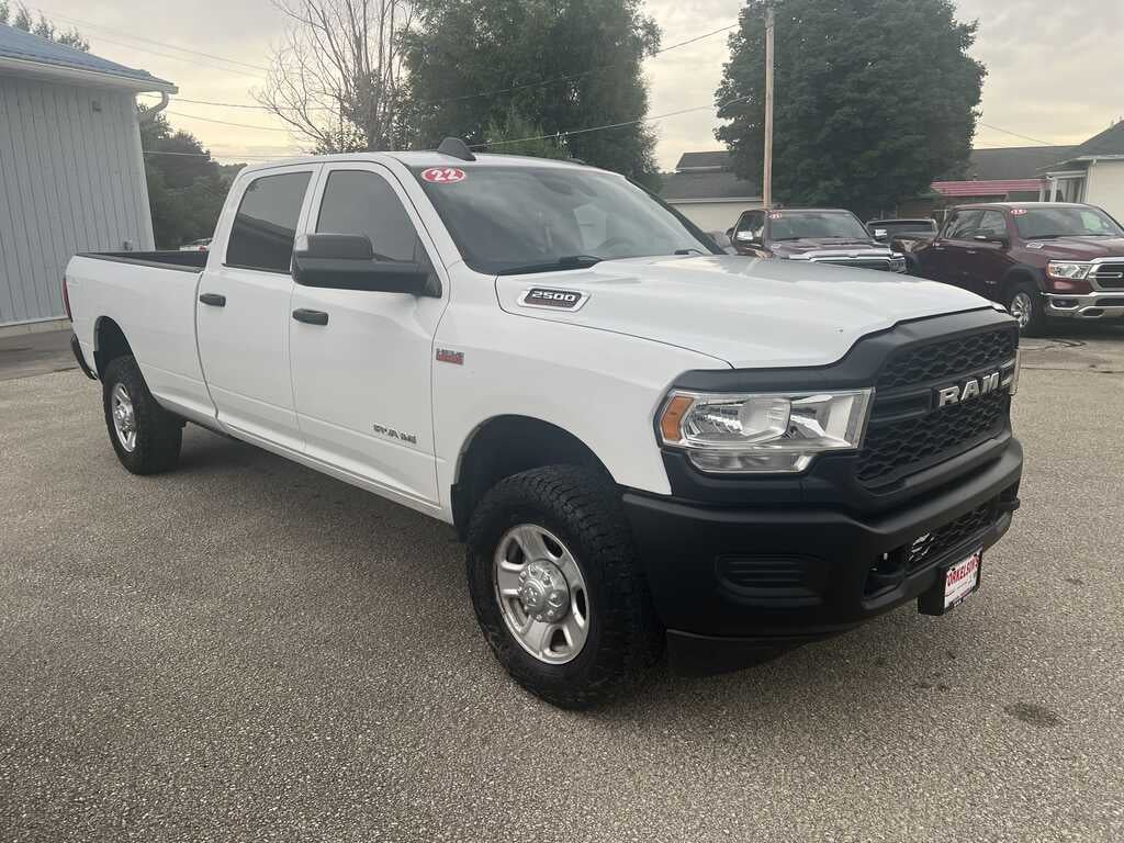2022 RAM 2500 Tradesman Crew Cab 4x4 8' Box