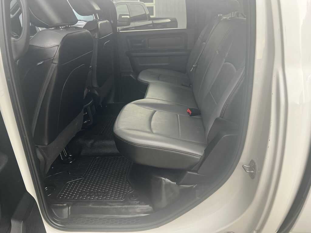 2022 RAM 2500 Tradesman Crew Cab 4x4 8' Box