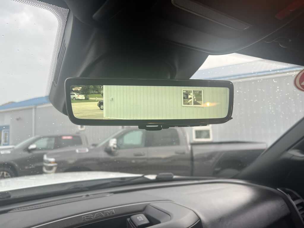 2022 RAM 2500 Tradesman Crew Cab 4x4 8' Box